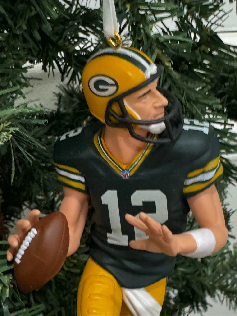 2014 Hallmark Keepsake Aaron Rodgers Green Bay Packers Football Legends Ornament